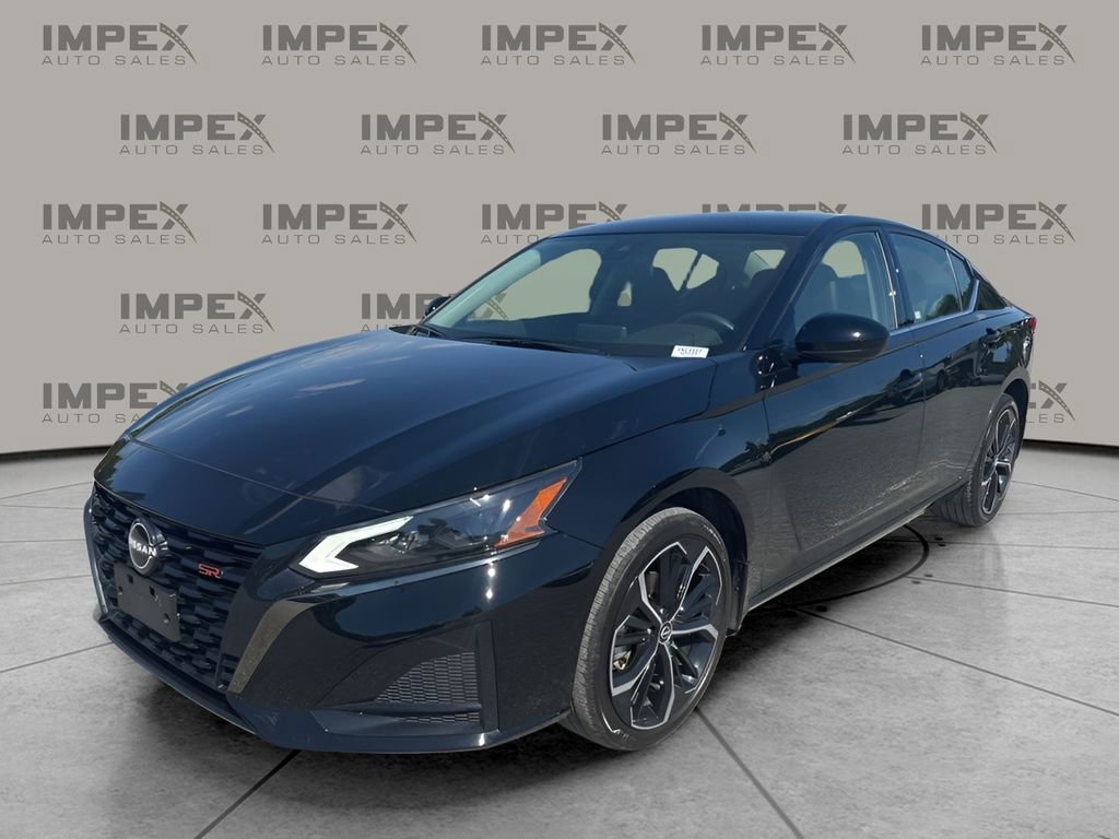 Used 2024 Nissan Altima 2.5 SR