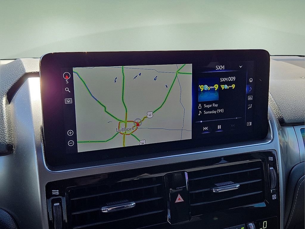 Used 2023 Lexus GX 460 Premium w/ Accessory Package image 27