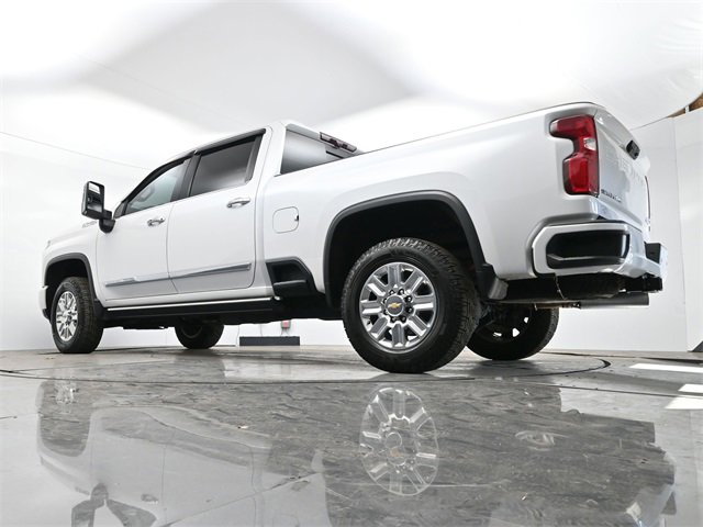 Used 2024 Chevrolet Silverado 2500 High Country w/ High Country Premium Package image 30