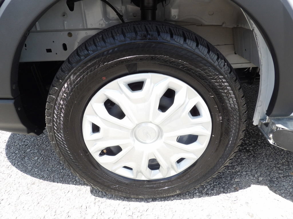 Used 2025 Ford Transit 250 Low Roof w/ Exterior Upgrade Package RWD image 45