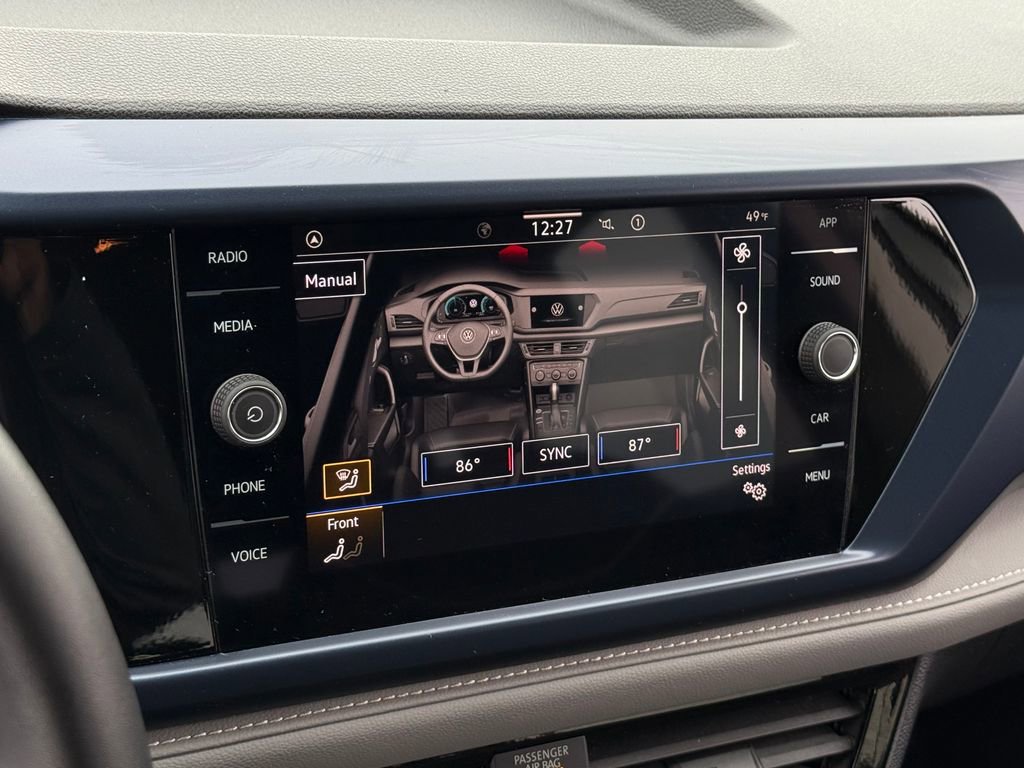 Used 2024 Volkswagen Taos SE image 25