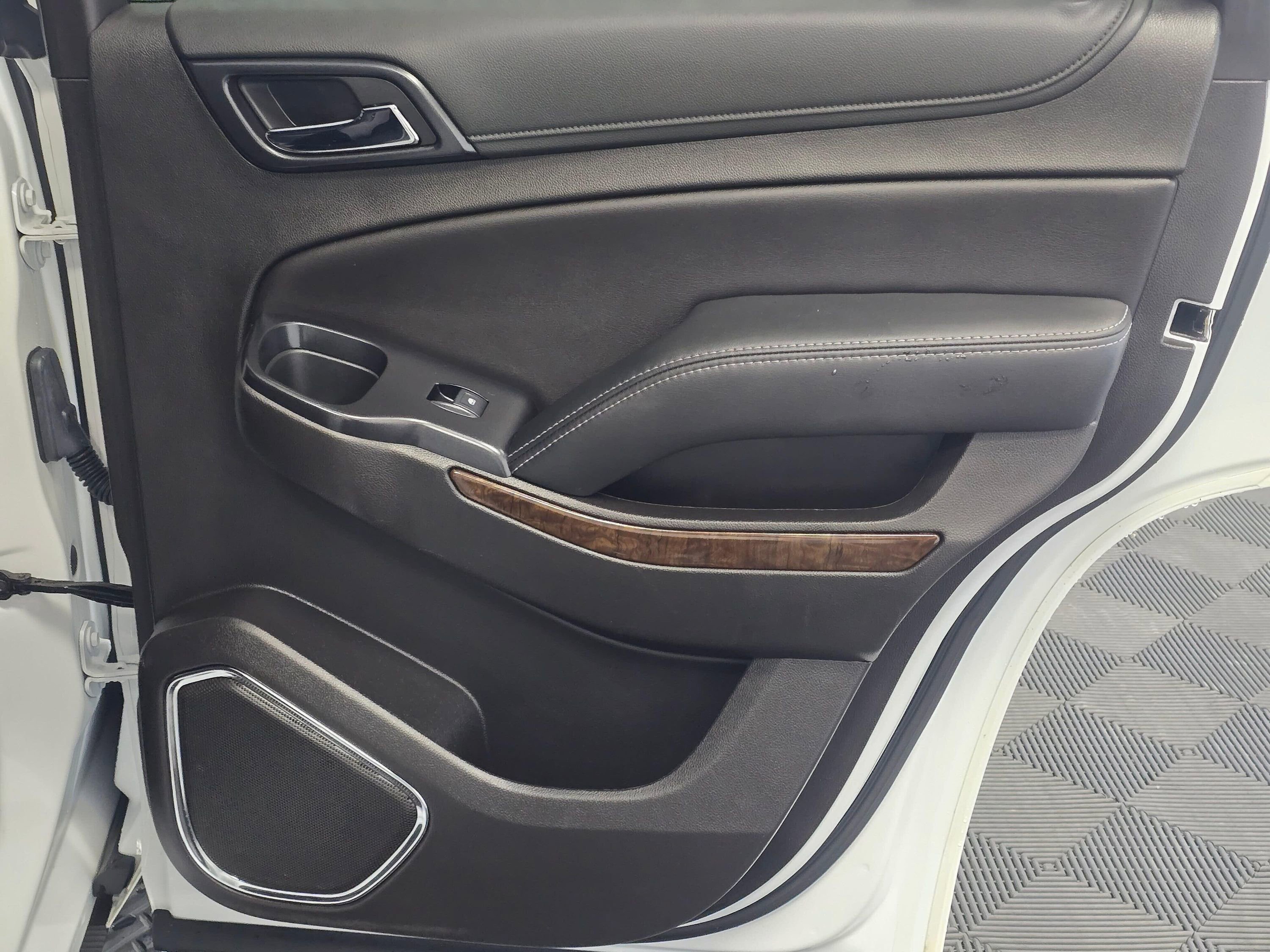 Used 2019 Chevrolet Tahoe LT image 28