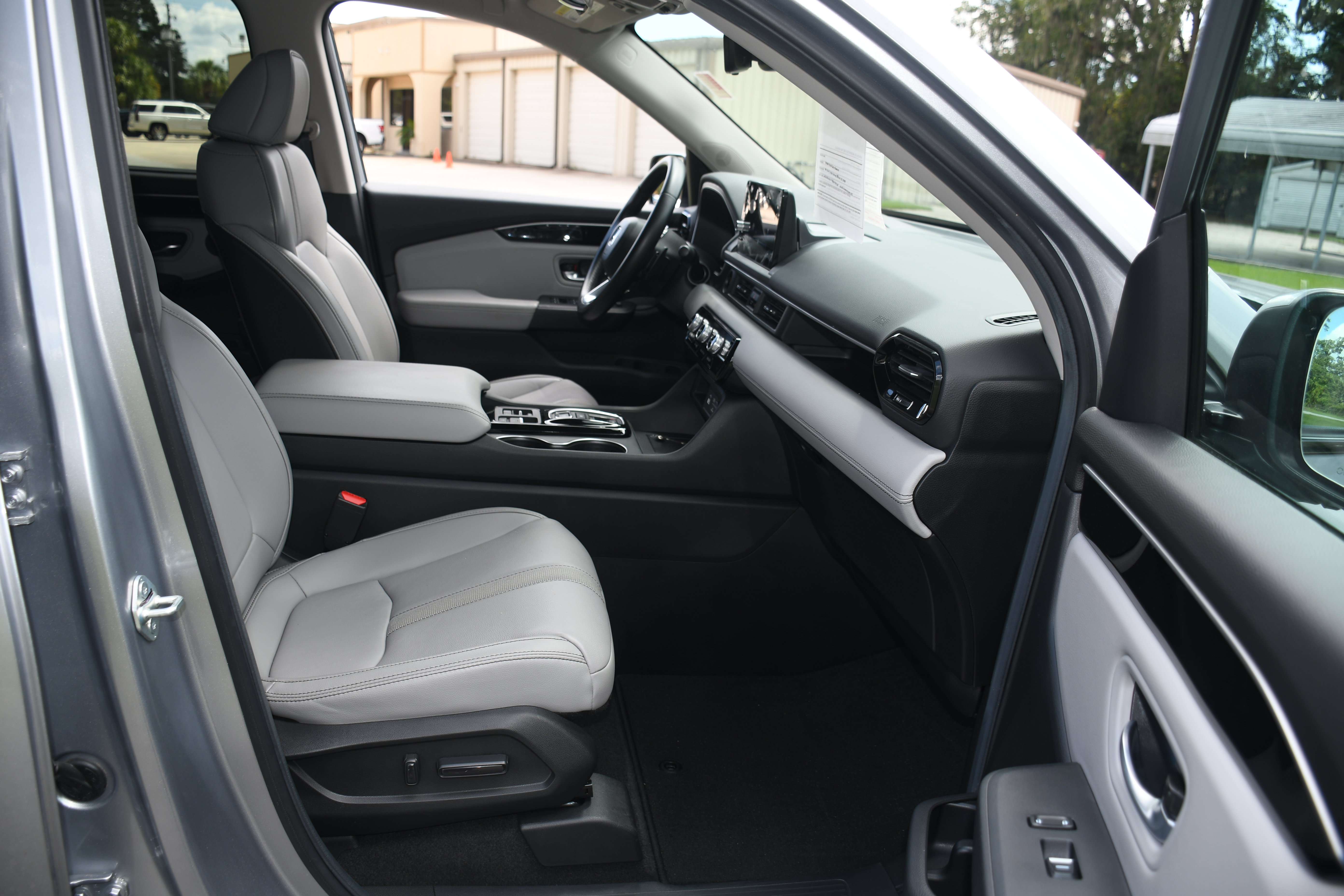 Used 2025 Honda Pilot EX-L image 20