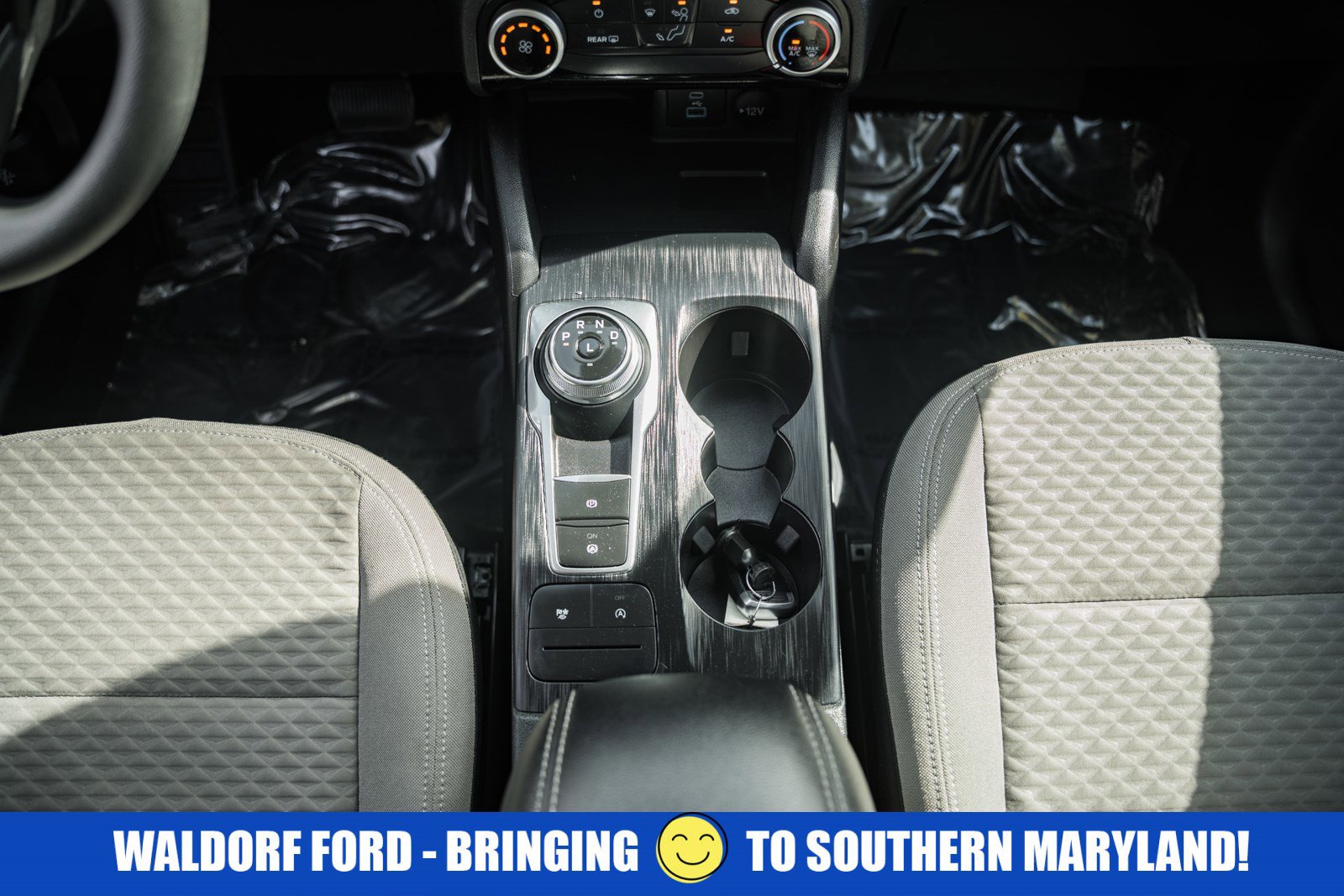 Used 2022 Ford Escape SE w/ SE Sport Appearance Package AWD/4WD image 27