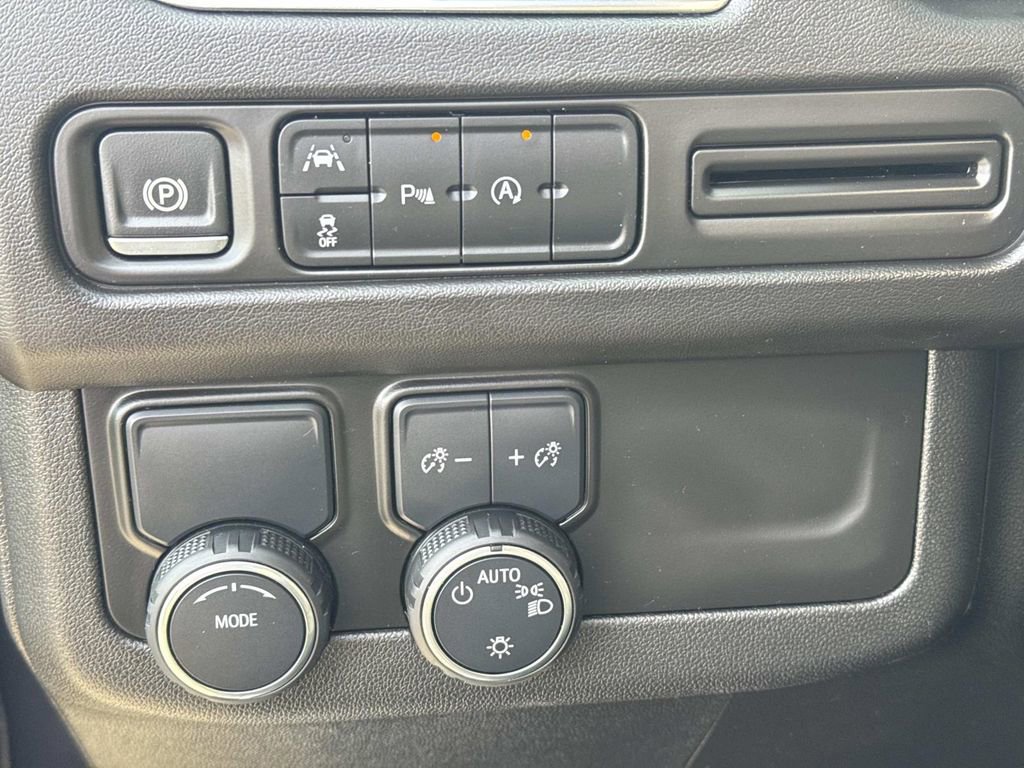 Certified 2024 Chevrolet Suburban LT image 20