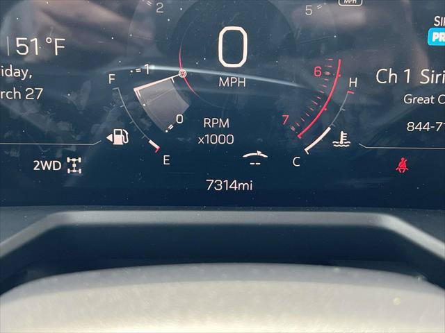 Used 2026 GMC Acadia Elevation w/ Elevation Premium Package AWD/4WD image 28