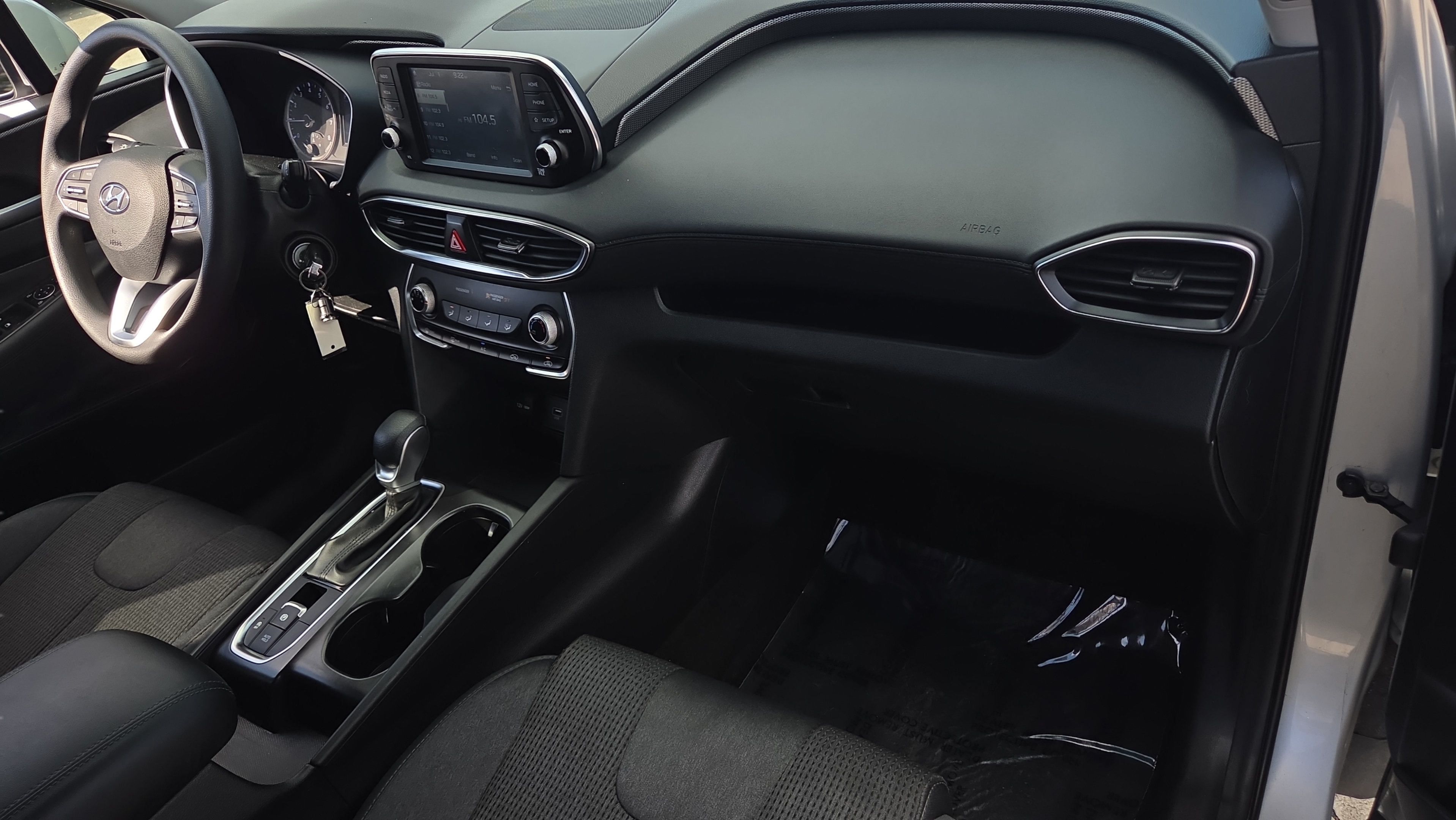 Used 2019 Hyundai Santa Fe SE FWD image 16