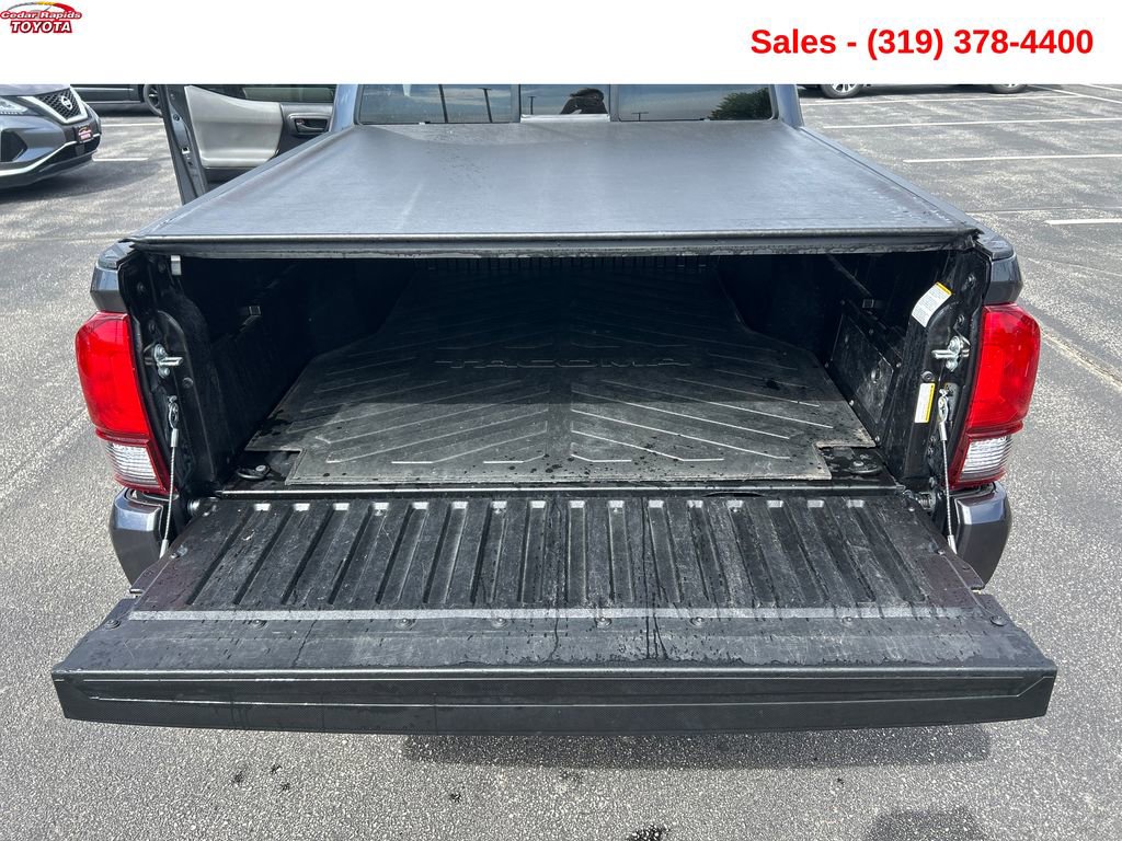 Used 2020 Toyota Tacoma SR AWD/4WD image 19