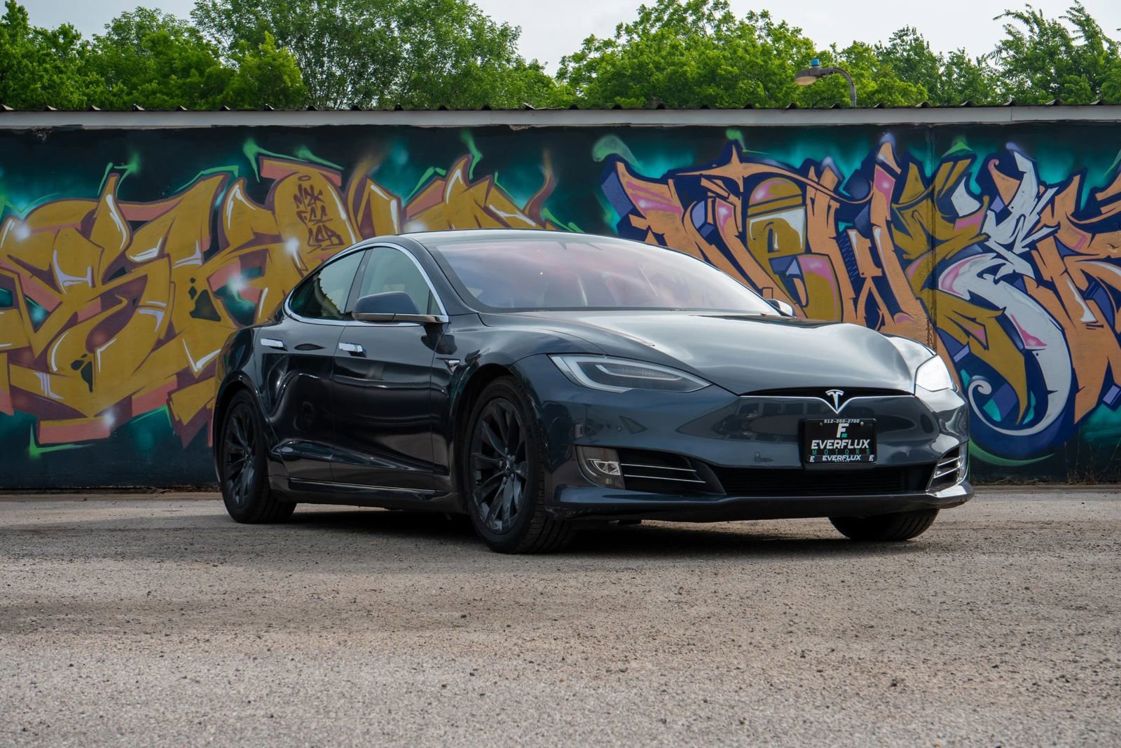 Used 2017 Tesla Model S 75D AWD/4WD image 2