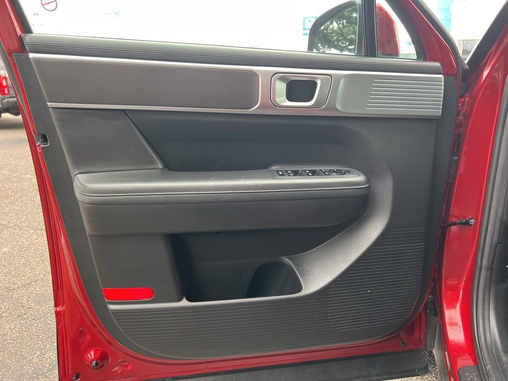 Used 2025 Hyundai Santa Fe SEL FWD image 21