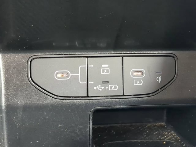 Used 2024 Kia Sorento S FWD image 26