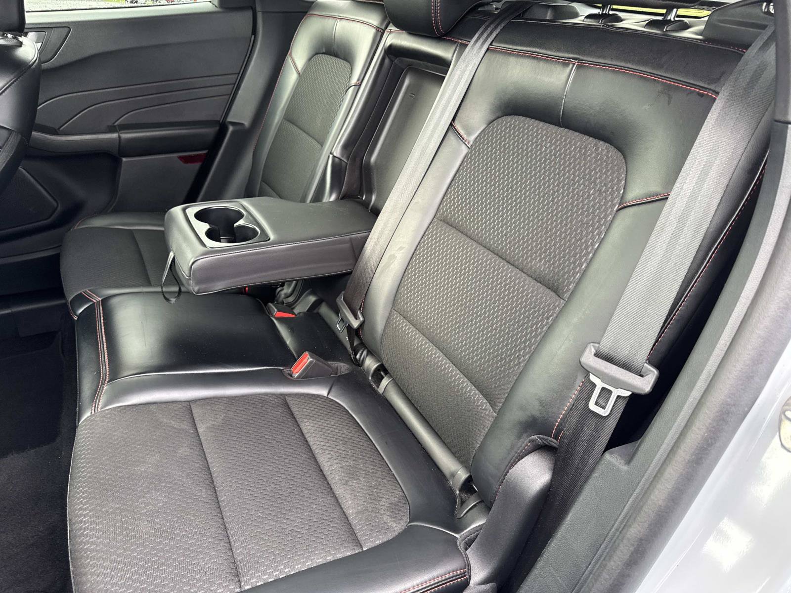 Used 2025 Ford Escape ST-Line Select AWD/4WD image 21