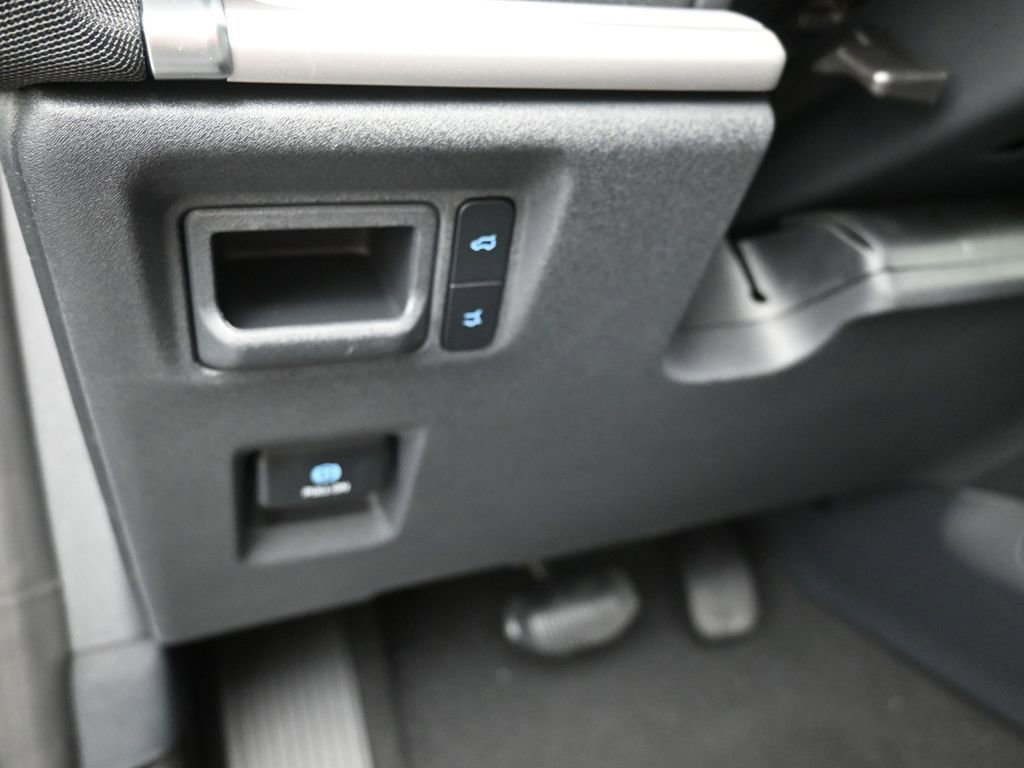 New 2026 Ford Expedition Active image 13