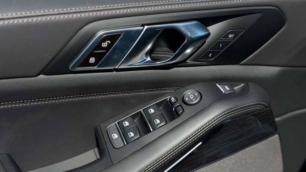 New 2026 BMW X5 xDrive40i w/ M Sport Package image 13