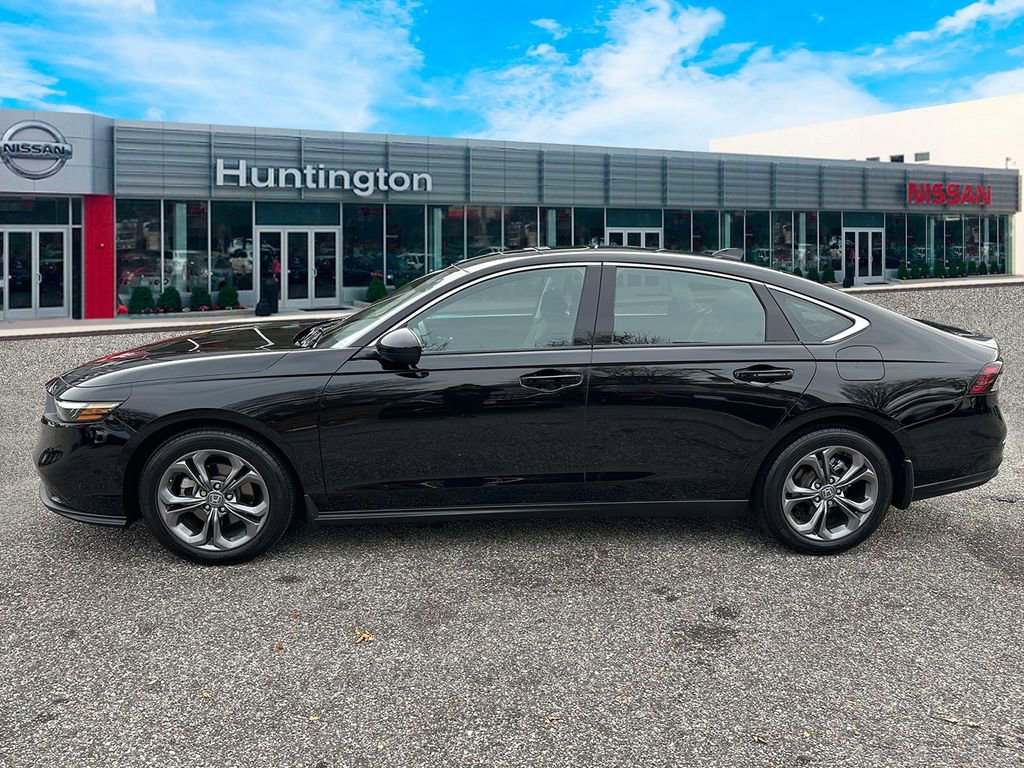 Used 2024 Honda Accord EX image 8