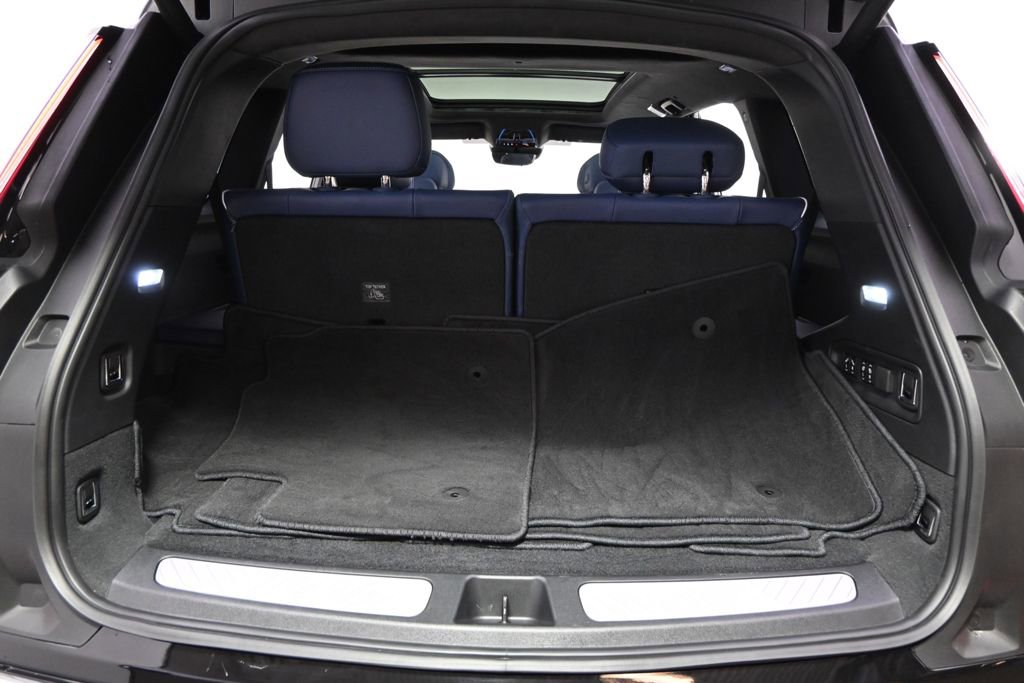 Used 2026 Cadillac Vistiq Premium Luxury image 20