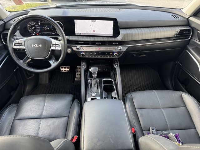 Used 2024 Kia Telluride SX w/ Towing Package image 16