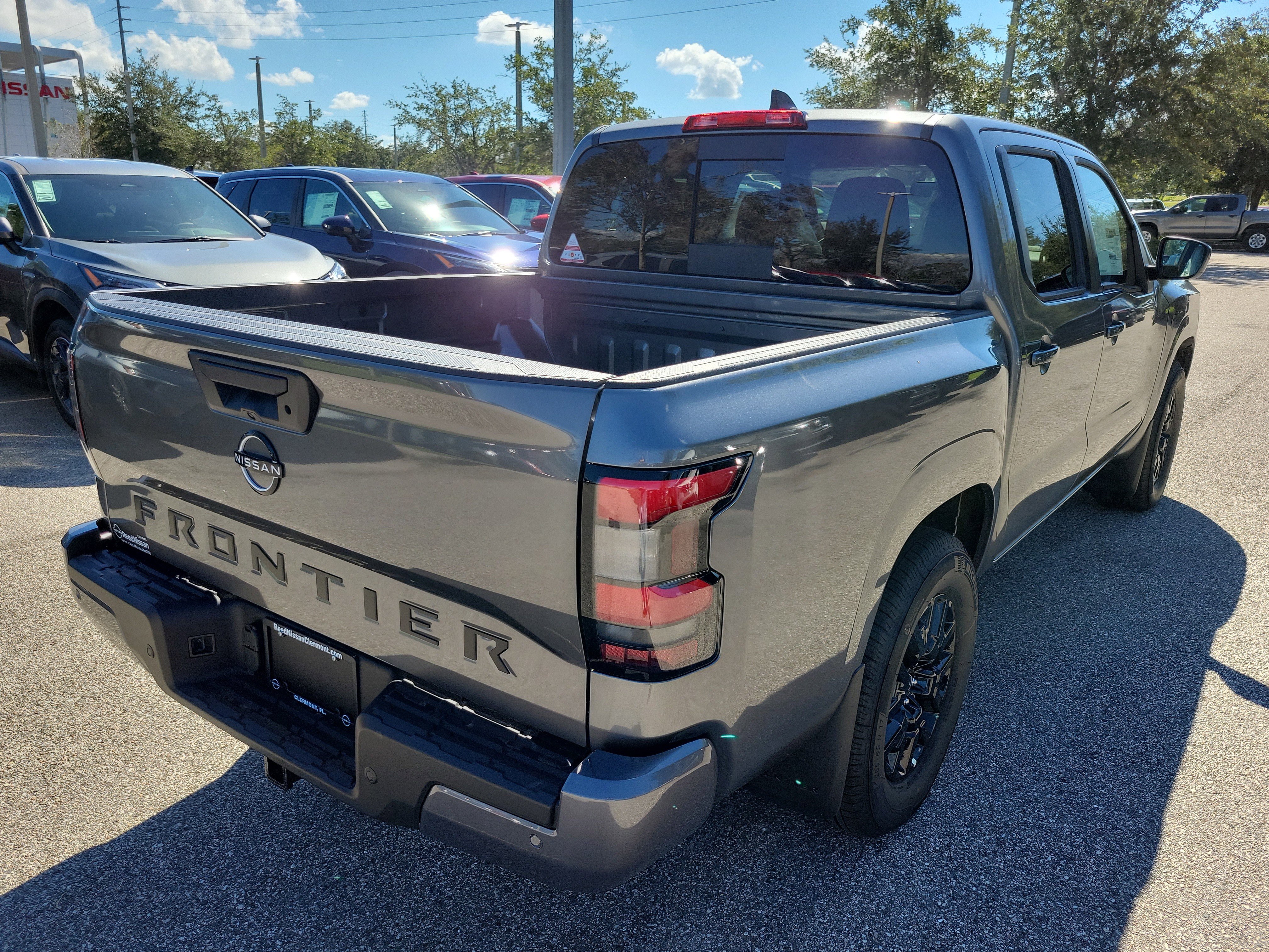 New 2026 Nissan Frontier SV image 3