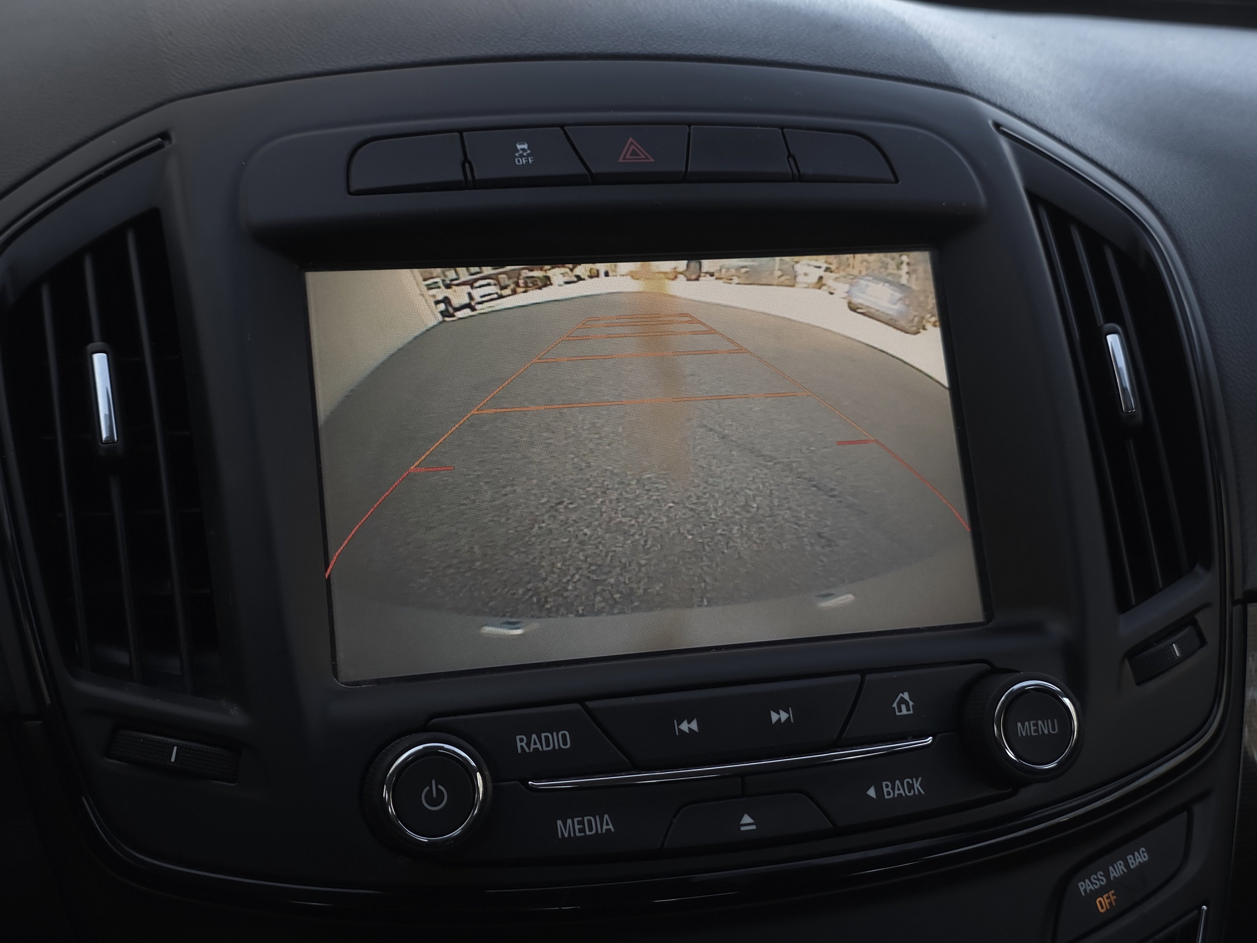 Used 2017 Buick Regal Sport Touring image 20