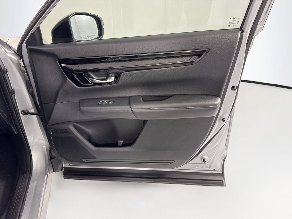 Certified 2025 Honda CR-V Sport Touring image 25