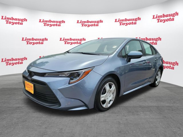 Used 2025 Toyota Corolla LE FWD image 19