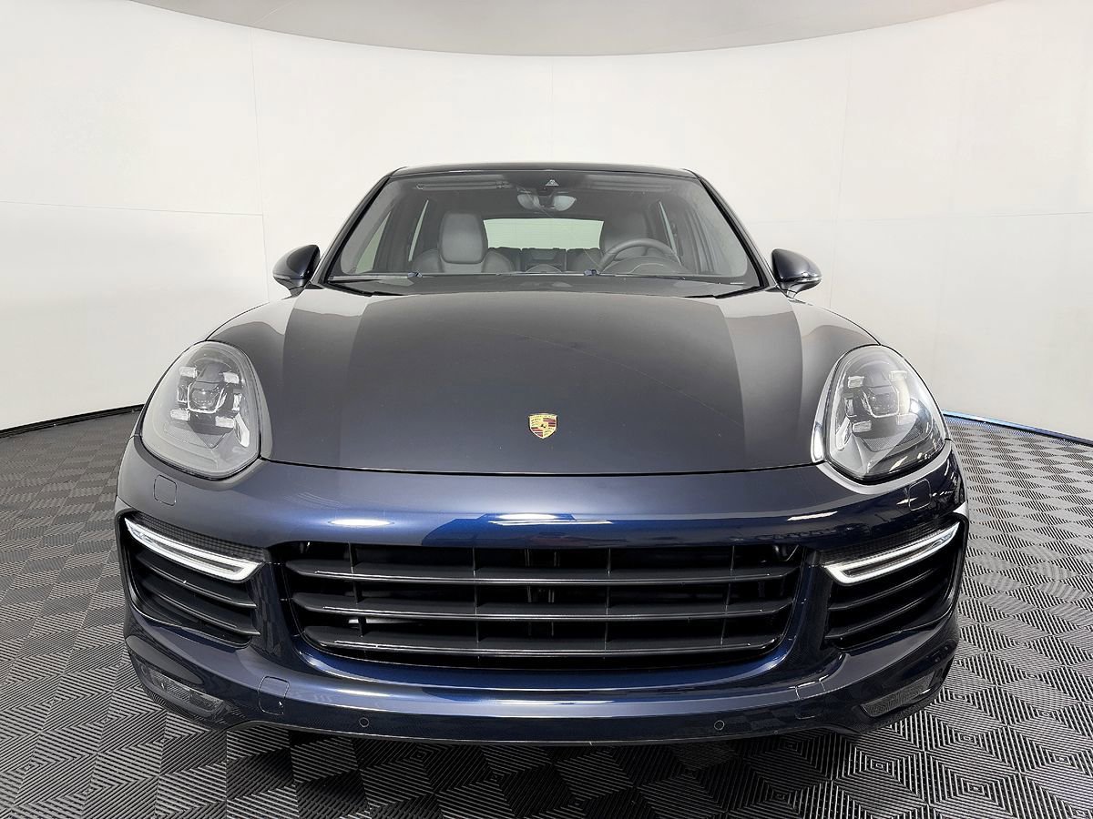 Used 2016 Porsche Cayenne Turbo AWD/4WD image 4
