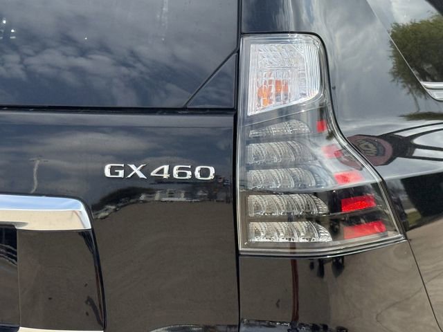 Used 2023 Lexus GX 460 Premium w/ Accessory Package image 7