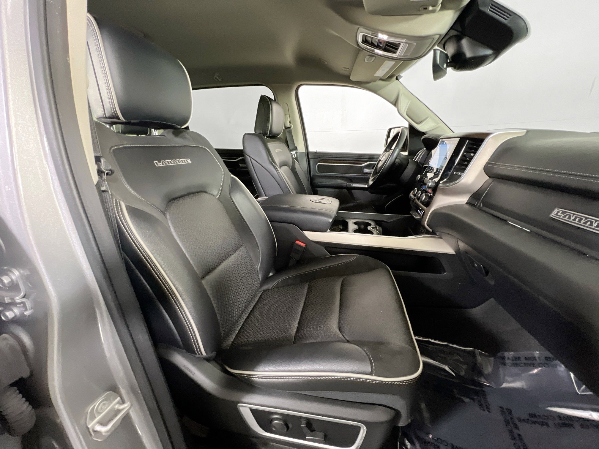 Used 2022 RAM 1500 Laramie image 26