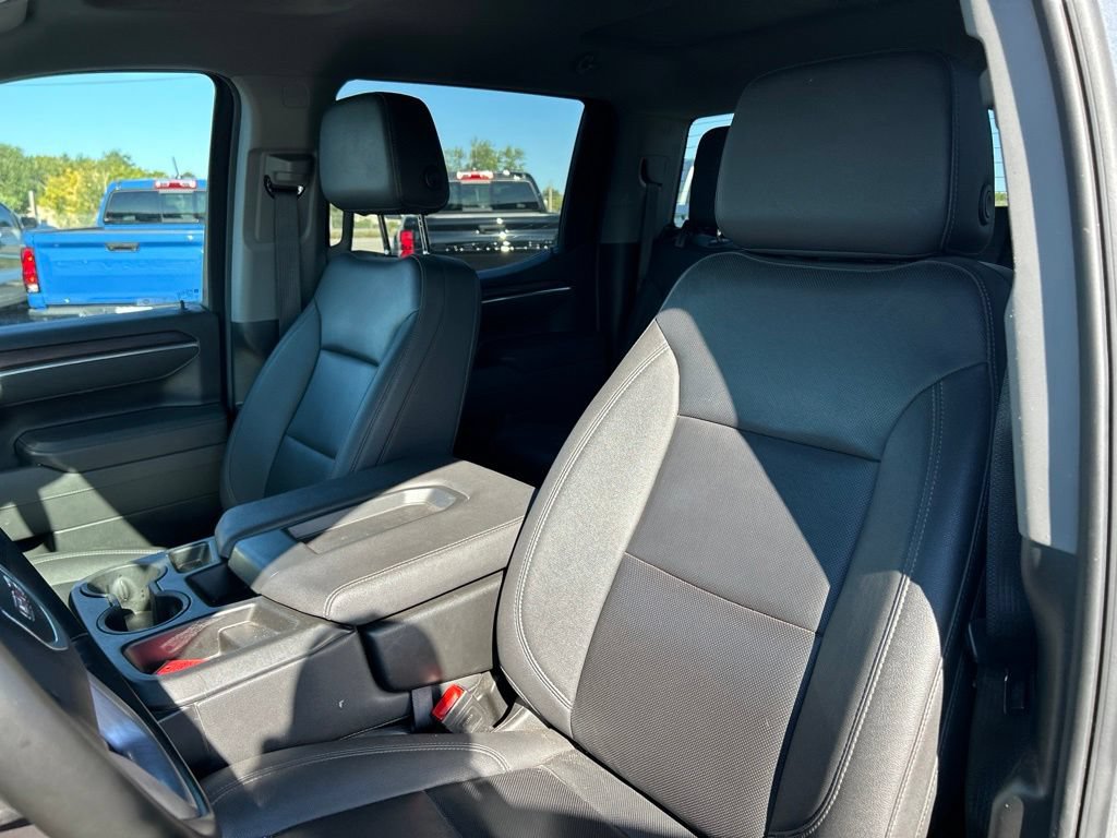 Used 2025 GMC Sierra 1500 SLT AWD/4WD image 16