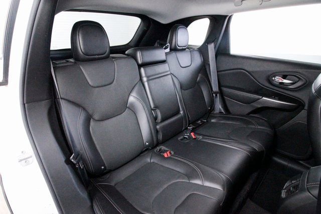 Used 2019 Jeep Cherokee Limited w/ Trailer Tow Group image 24