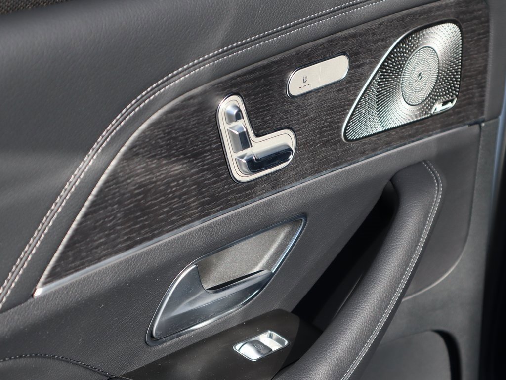 New 2026 Mercedes-Benz GLS 450 4MATIC image 26