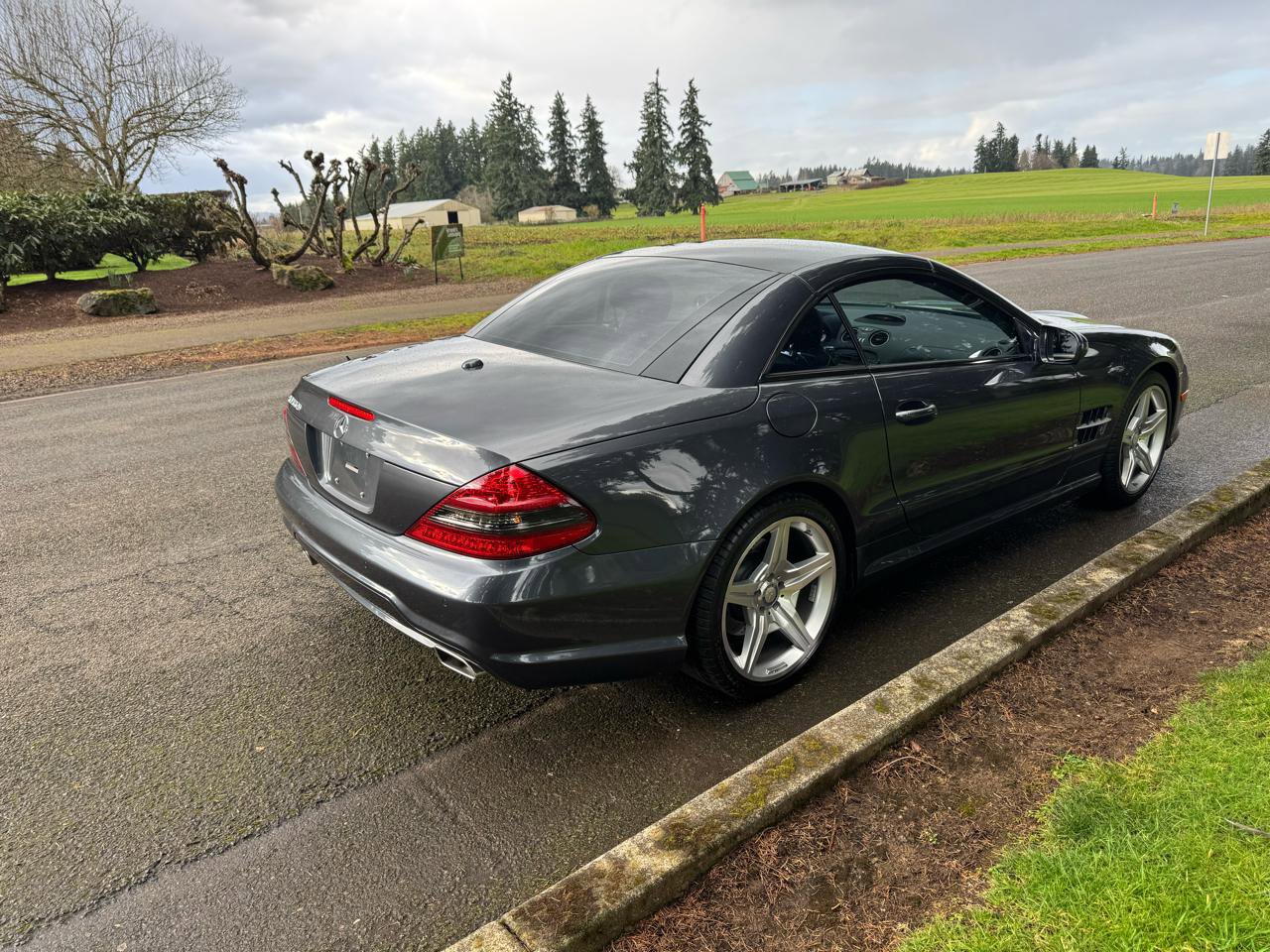 Used 2012 Mercedes-Benz SL 550 image 9