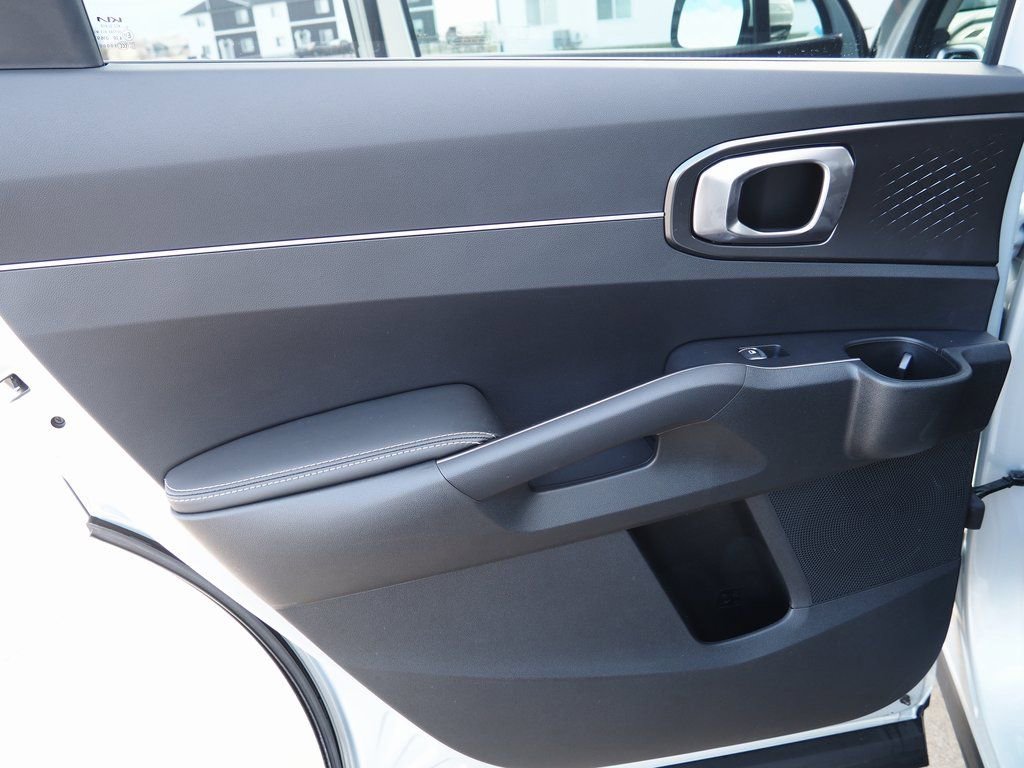 New 2026 Kia Sorento S w/ S Panoramic Sunroof Package image 39