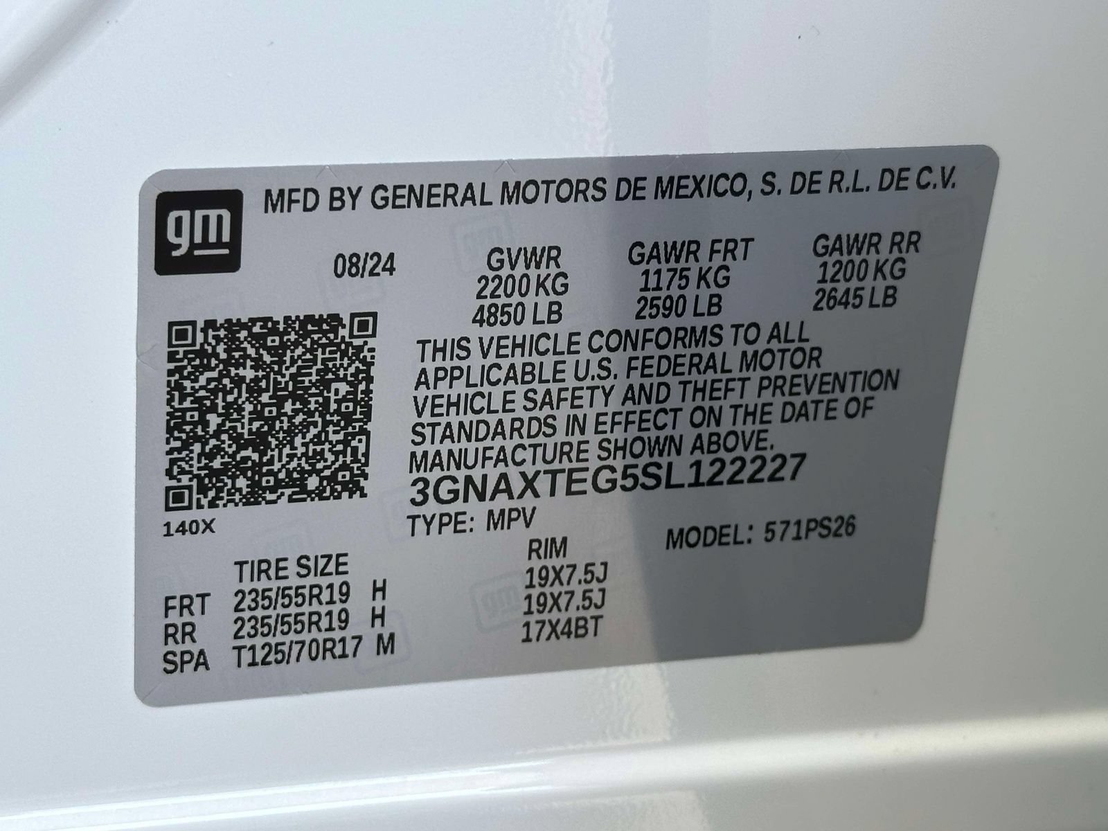 Used 2025 Chevrolet Equinox RS w/ Safety and Technology Package AWD/4WD image 25