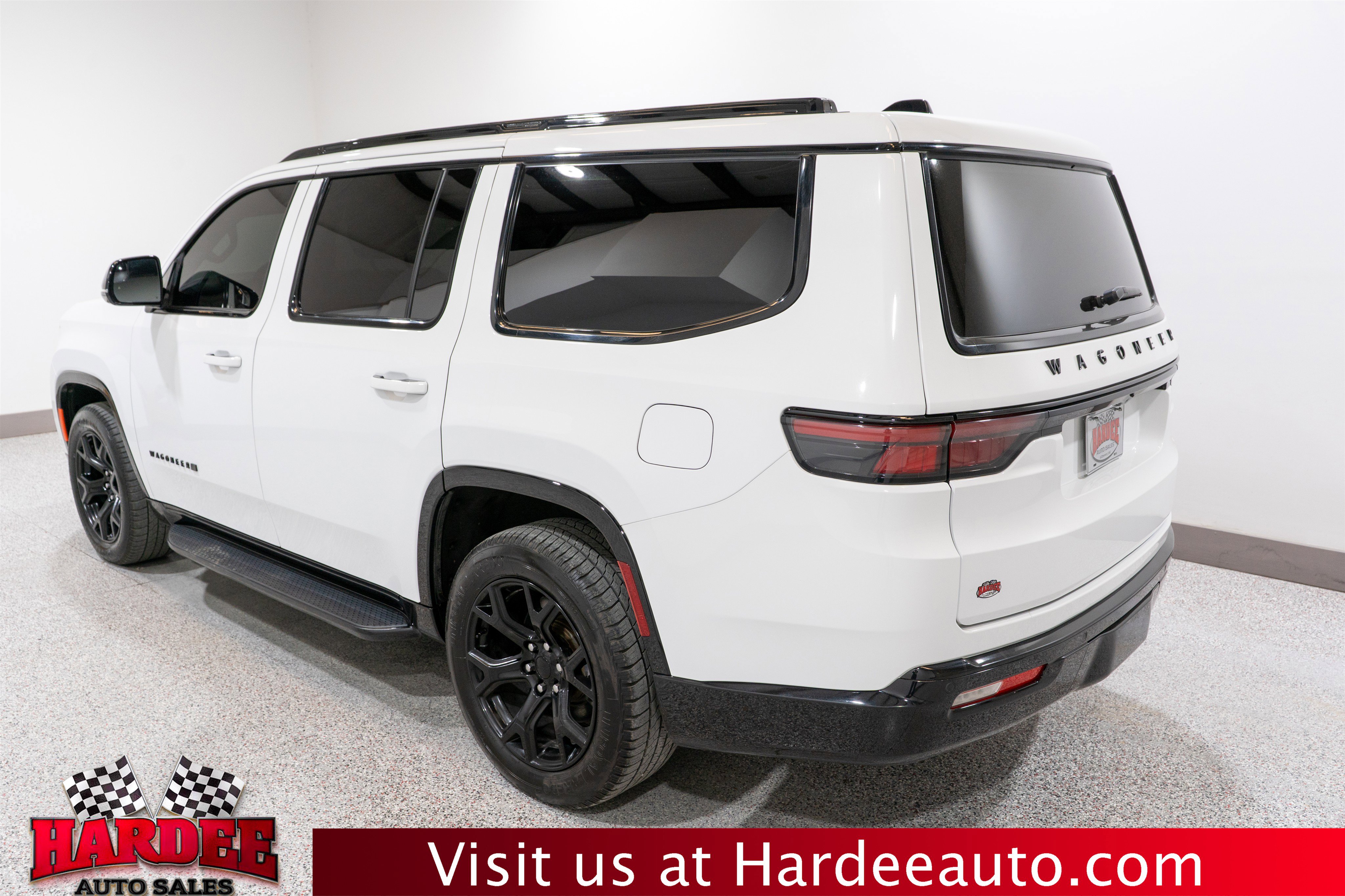 Used 2024 Jeep Wagoneer Series II AWD/4WD image 3