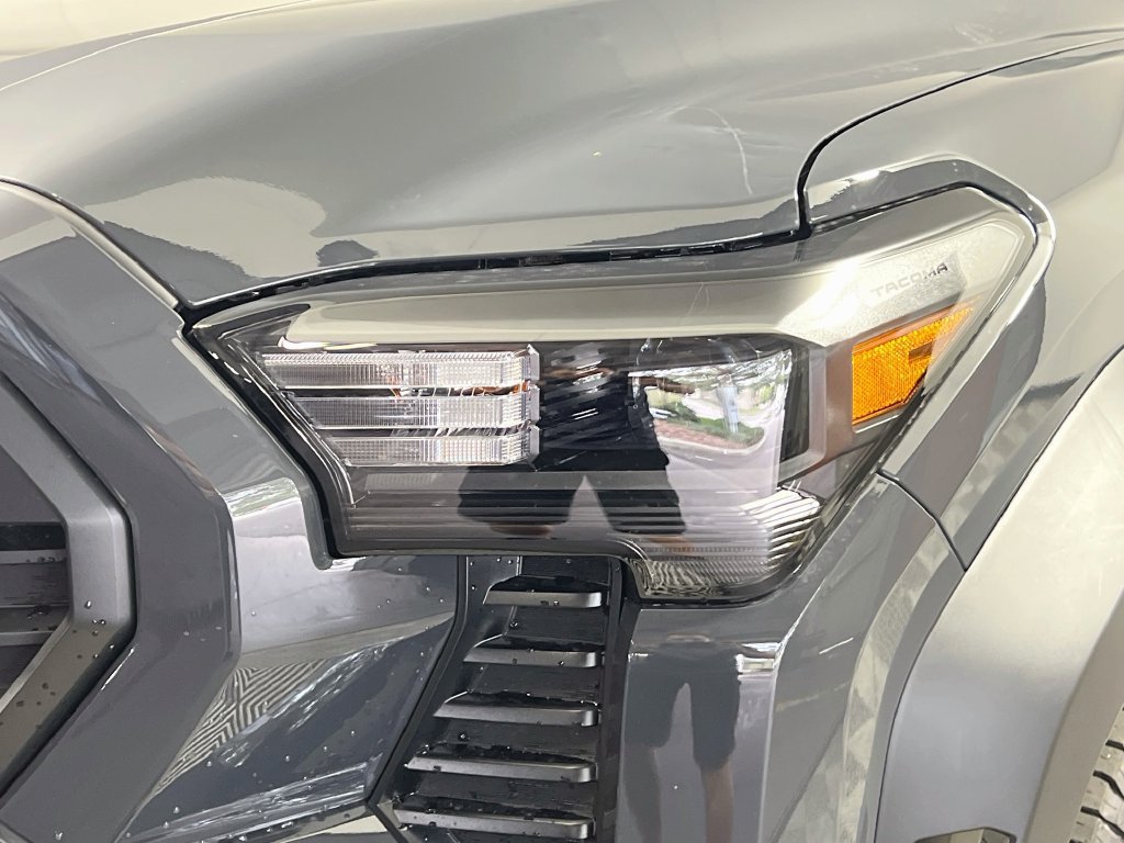 New 2026 Toyota Tacoma TRD Off-Road AWD/4WD image 9