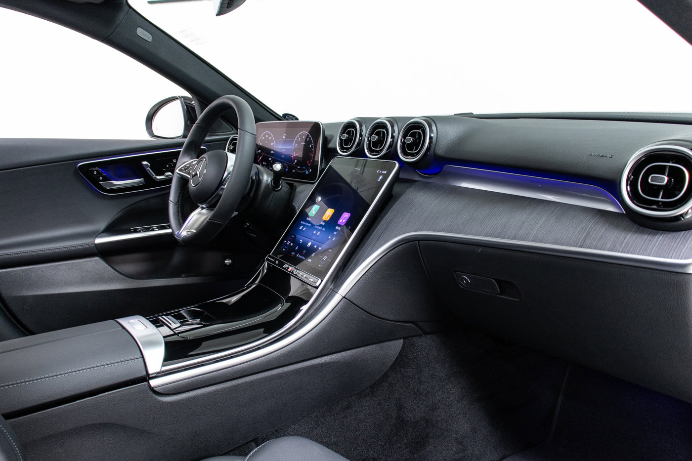 Used 2025 Mercedes-Benz C 300 4MATIC Sedan image 22