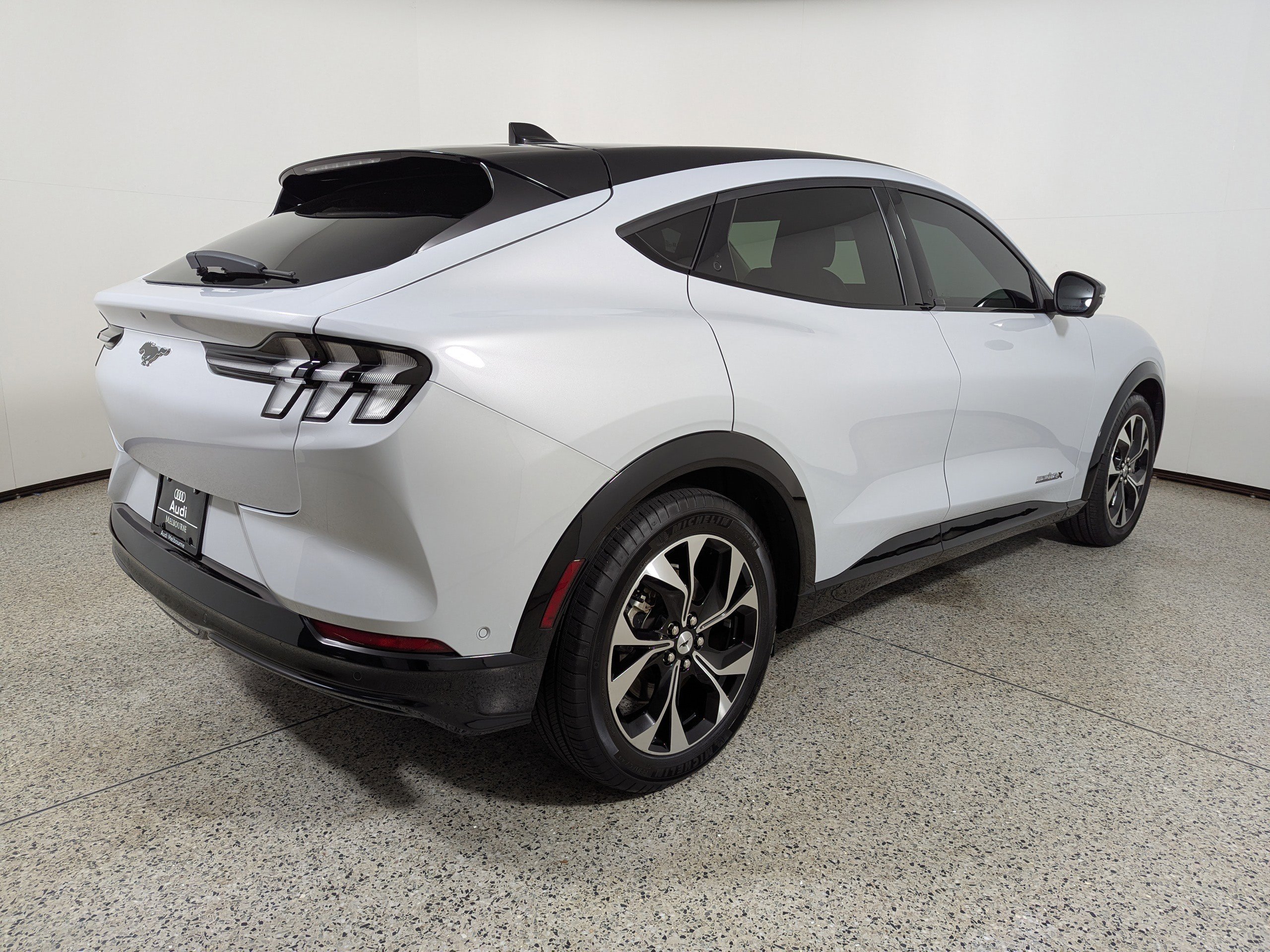 Used 2023 Ford Mustang Mach-E Premium image 7