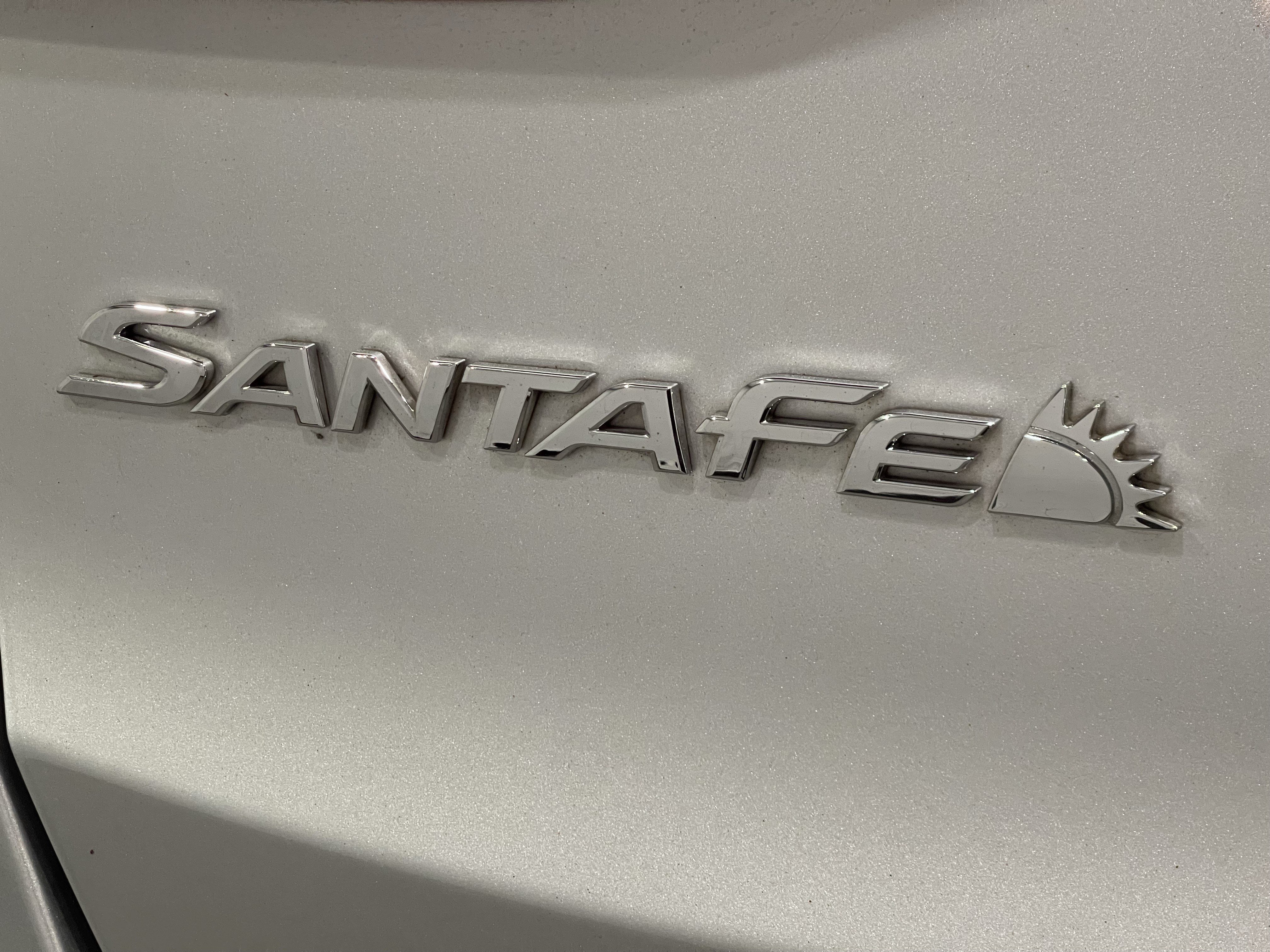 Used 2017 Hyundai Santa Fe Sport w/ 2.0T Ultimate Tech Package 05 AWD/4WD image 24