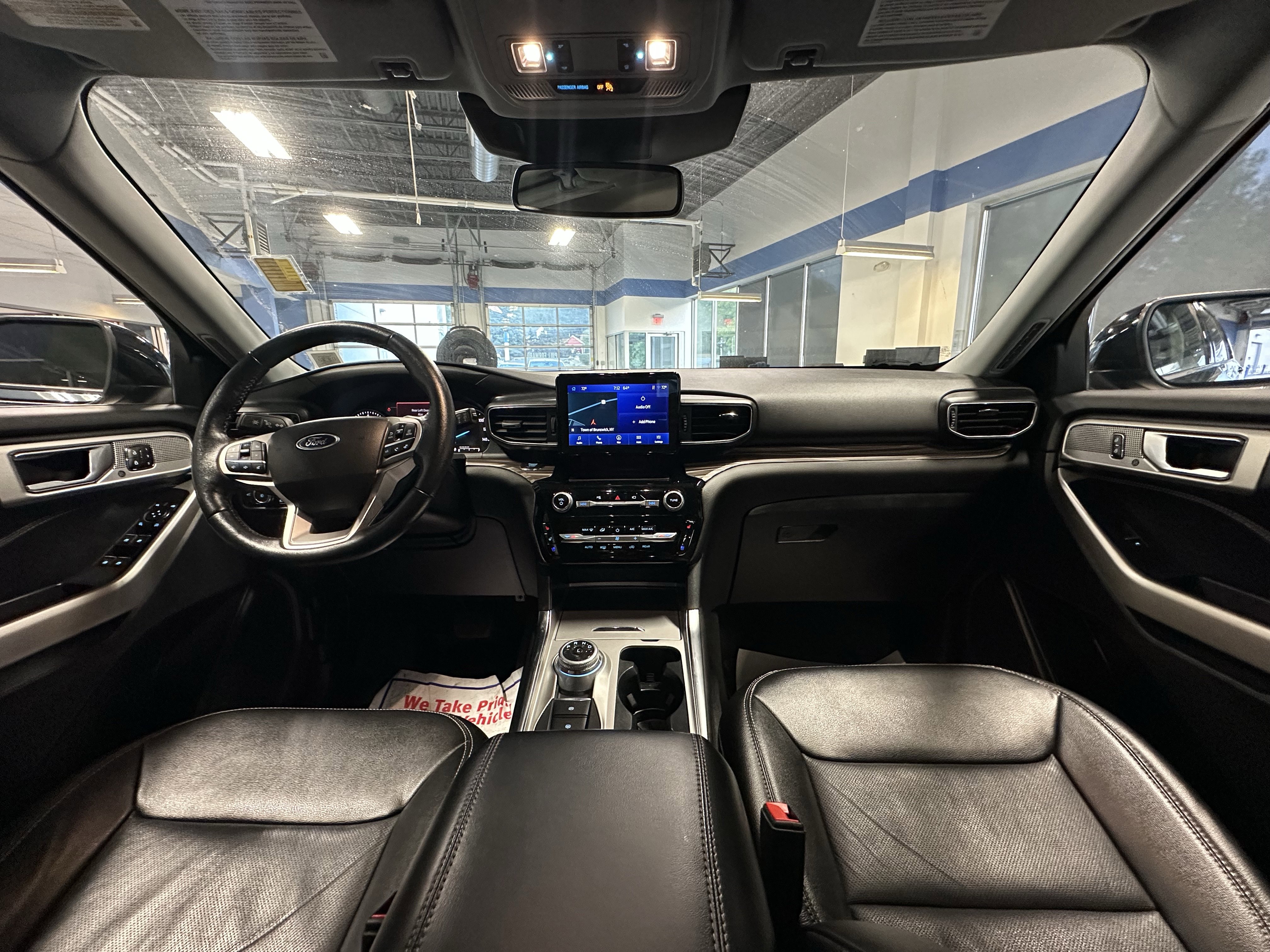 Used 2022 Ford Explorer Limited w/ Equipment Group 301A image 22