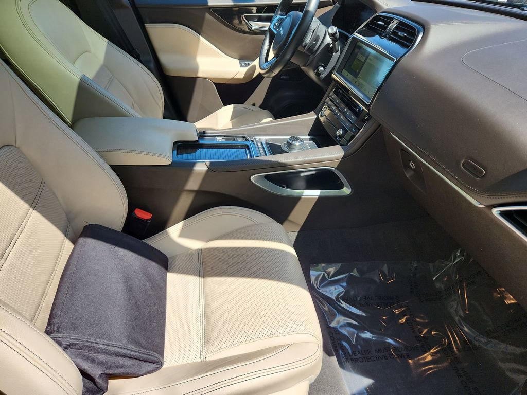 Used 2019 Jaguar F-PACE Prestige AWD/4WD image 3