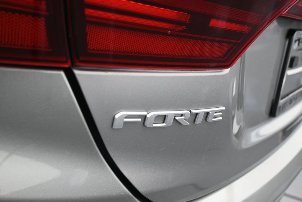 Used 2023 Kia Forte GT-Line w/ GT-Line Premium Package FWD image 37