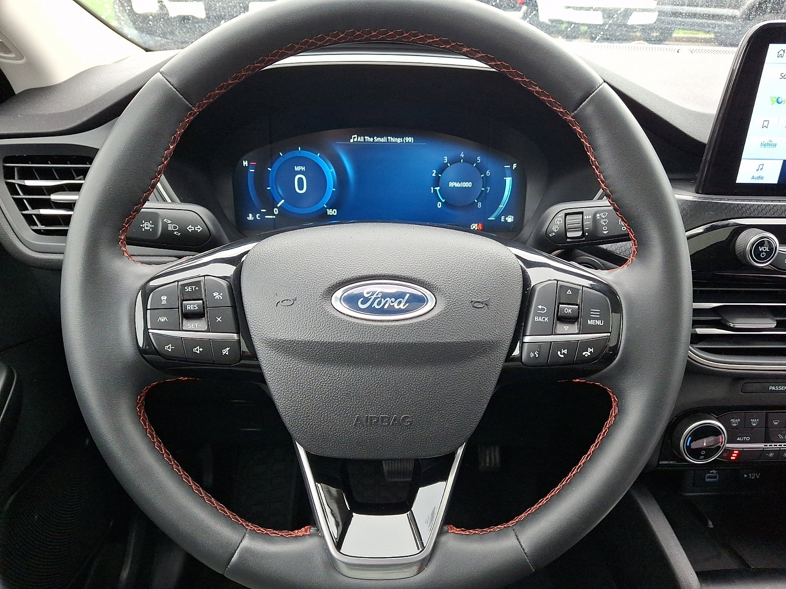 Certified 2022 Ford Escape SEL w/ SEL Stealth AWD Package image 27