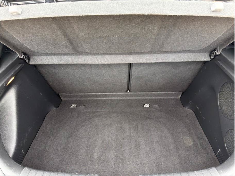 Used 2019 Hyundai Veloster 2.0 Premium FWD image 11