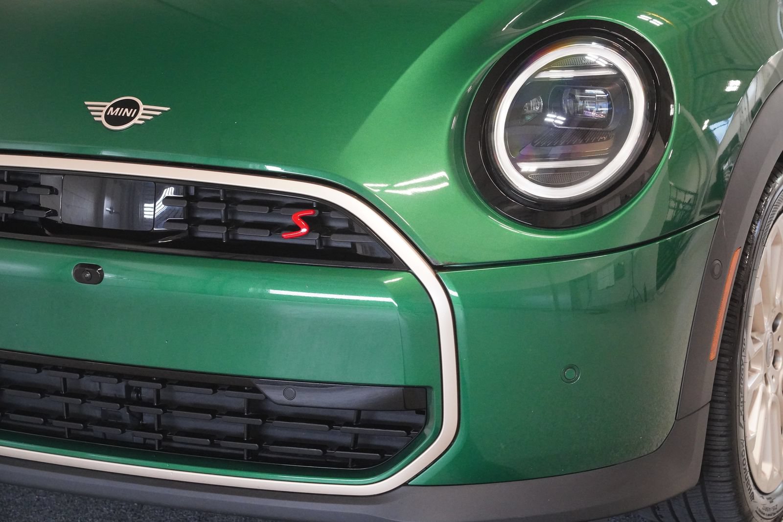 Used 2025 MINI Cooper S FWD image 6