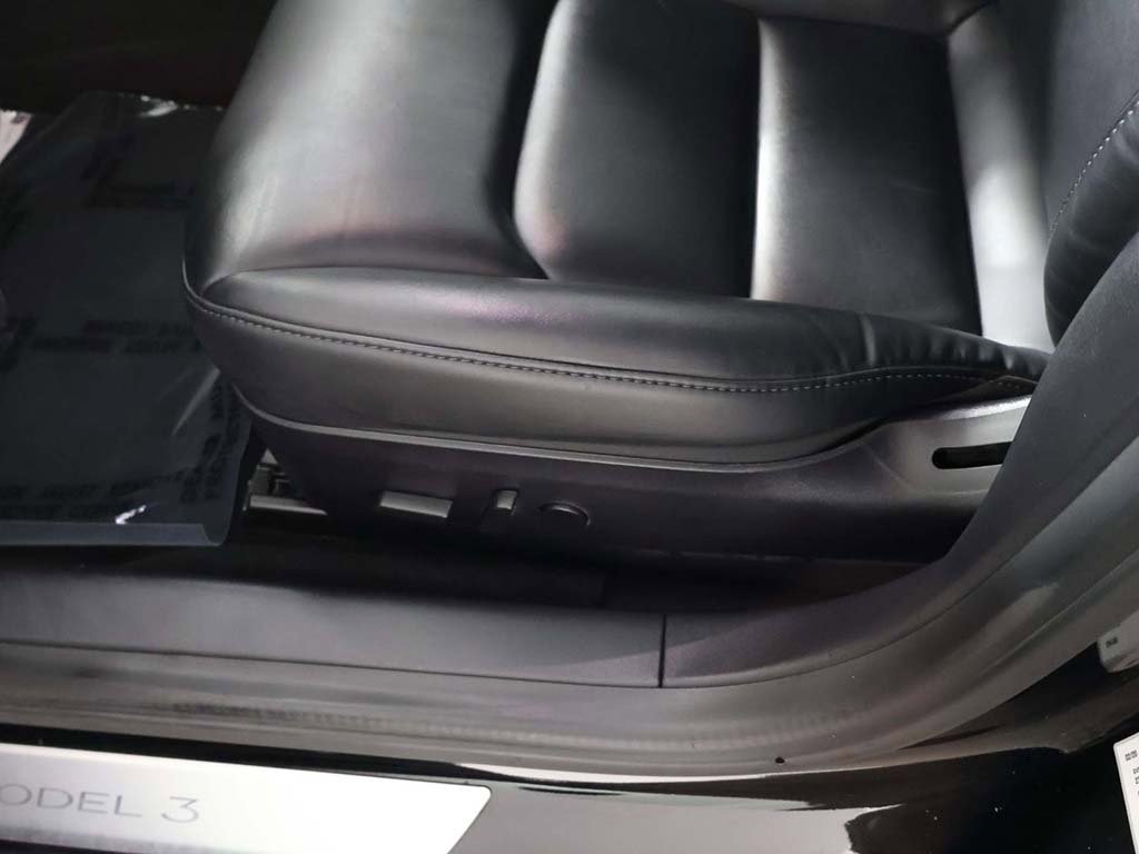 Used 2020 Tesla Model 3 Long Range image 32