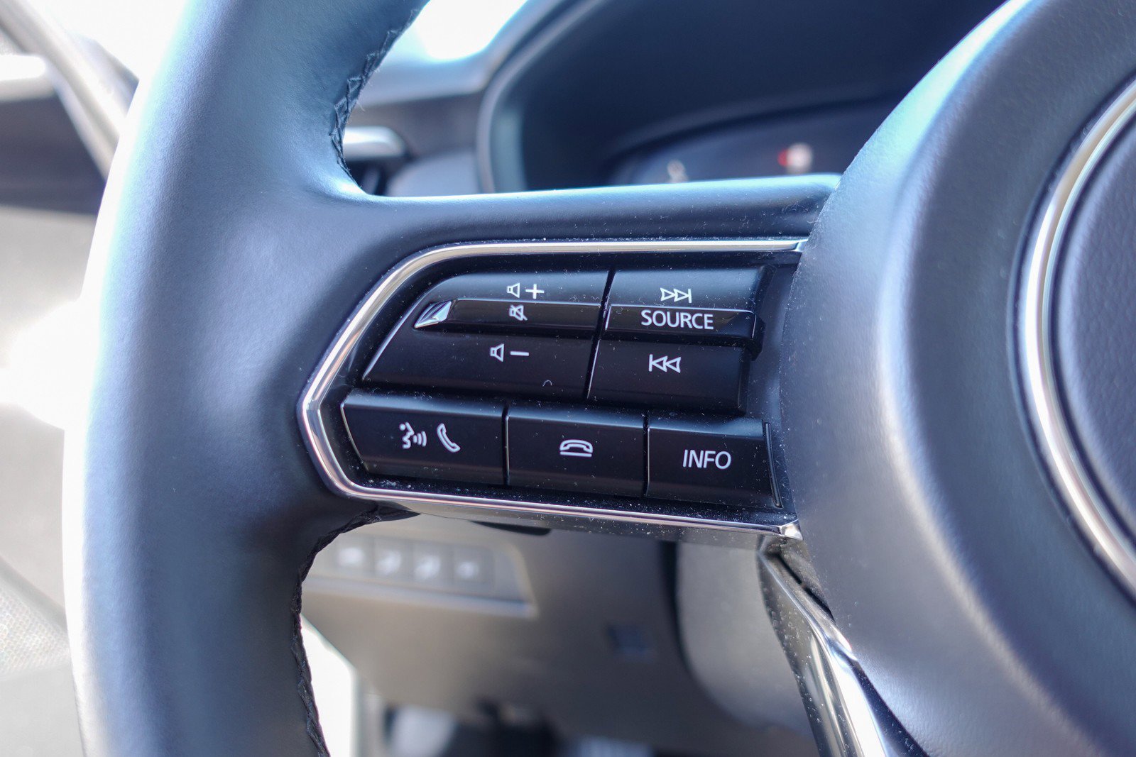 Certified 2024 MAZDA CX-90 Plug-In Hybrid w/ Premium Pkg image 14