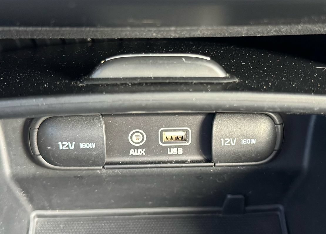Used 2017 Kia Sorento AWD image 23