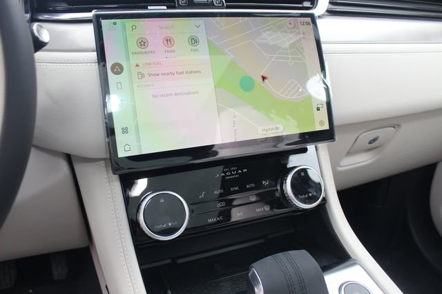 New 2026 Jaguar F-PACE R-Dynamic S image 16