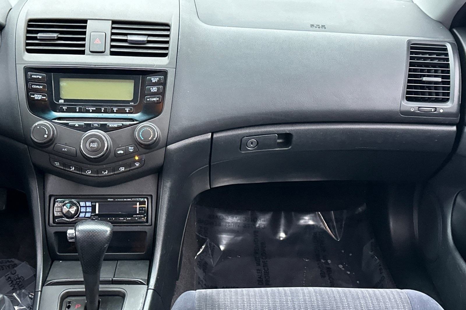 Used 2003 Honda Accord LX image 28